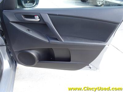 2013 Mazda MAZDA3 i SV   - Photo 27 - Cincinnati, OH 45255