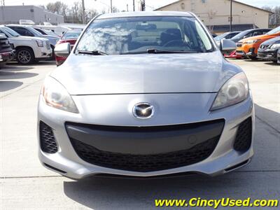 2013 Mazda MAZDA3 i SV   - Photo 2 - Cincinnati, OH 45255