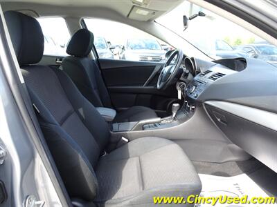2013 Mazda MAZDA3 i SV   - Photo 16 - Cincinnati, OH 45255