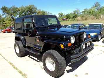 1997 Jeep Wrangler Sahara   - Photo 1 - Cincinnati, OH 45255