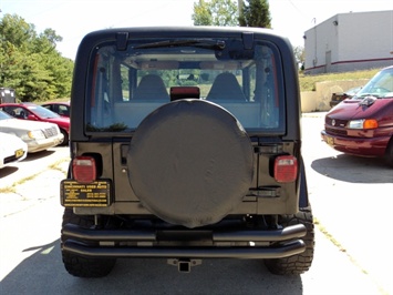 1997 Jeep Wrangler Sahara   - Photo 5 - Cincinnati, OH 45255