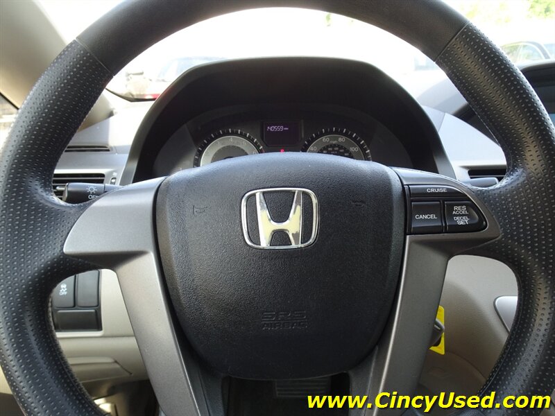 2012 Honda Odyssey LX - Photo 21 - Cincinnati, OH 45255