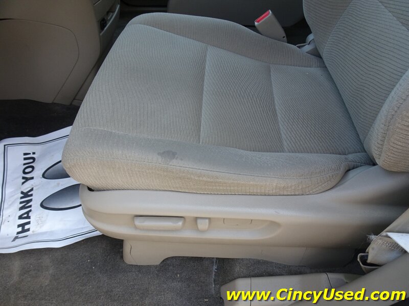 2012 Honda Odyssey LX - Photo 28 - Cincinnati, OH 45255