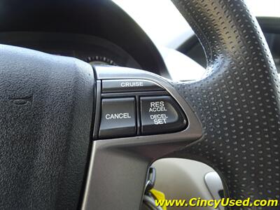 2012 Honda Odyssey LX - Photo 22 - Cincinnati, OH 45255