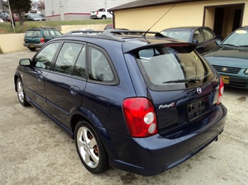 2002 Mazda Protege5   - Photo 4 - Cincinnati, OH 45255