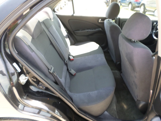 2005 Nissan Sentra 1.8 S - Photo 9 - Cincinnati, OH 45255