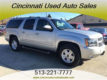 2011 Chevrolet Suburban LT 1500   - Photo 1 - Cincinnati, OH 45255