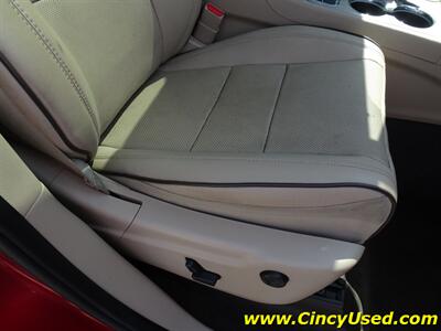 2011 Jeep Grand Cherokee Overland Summit - Photo 32 - Cincinnati, OH 45255