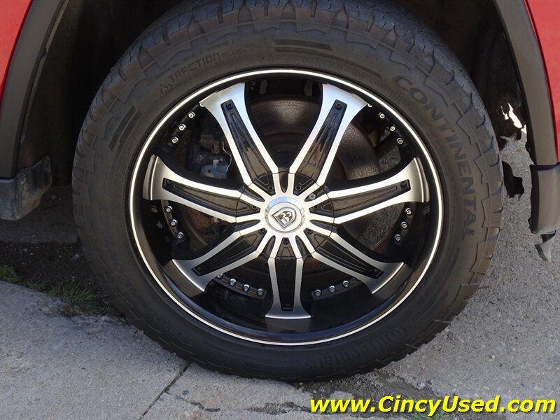 2011 Jeep Grand Cherokee Overland Summit - Photo 36 - Cincinnati, OH 45255
