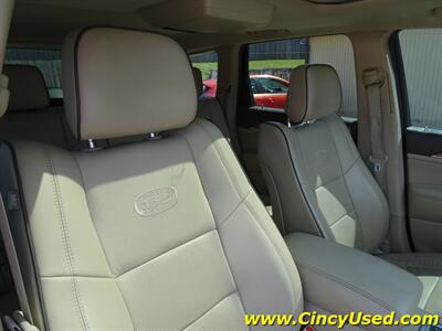 2011 Jeep Grand Cherokee Overland Summit - Photo 17 - Cincinnati, OH 45255