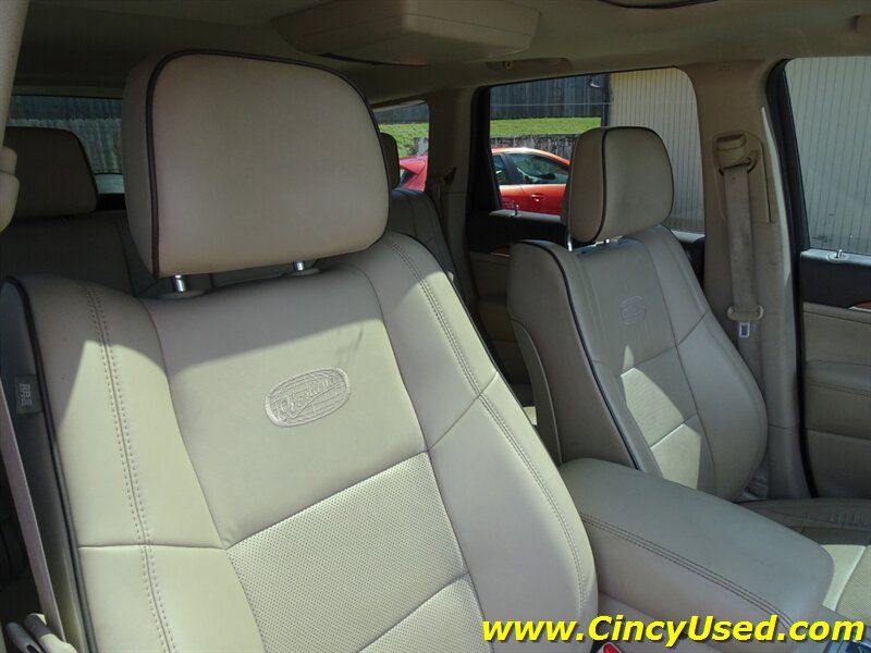 2011 Jeep Grand Cherokee Overland Summit - Photo 17 - Cincinnati, OH 45255
