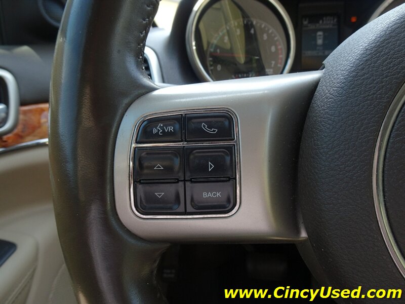 2011 Jeep Grand Cherokee Overland Summit - Photo 22 - Cincinnati, OH 45255