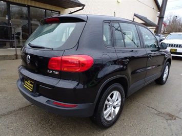 2013 Volkswagen Tiguan S   - Photo 5 - Cincinnati, OH 45255