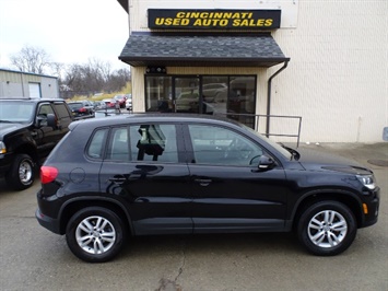 2013 Volkswagen Tiguan S   - Photo 3 - Cincinnati, OH 45255