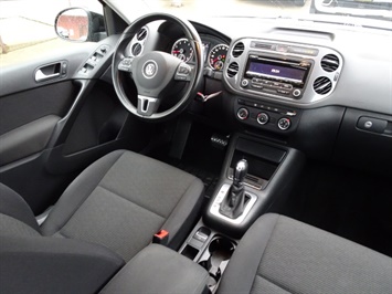 2013 Volkswagen Tiguan S   - Photo 12 - Cincinnati, OH 45255