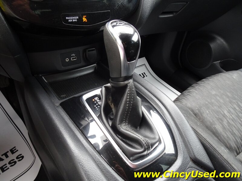 2018 Nissan Rogue S - Photo 17 - Cincinnati, OH 45255