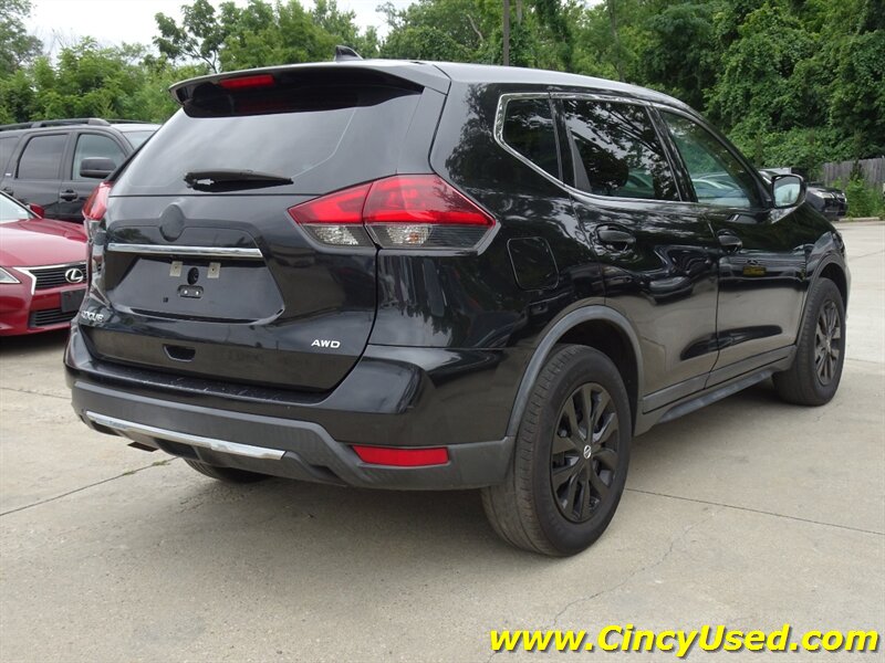 2018 Nissan Rogue S - Photo 7 - Cincinnati, OH 45255