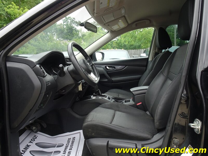 2018 Nissan Rogue S - Photo 11 - Cincinnati, OH 45255