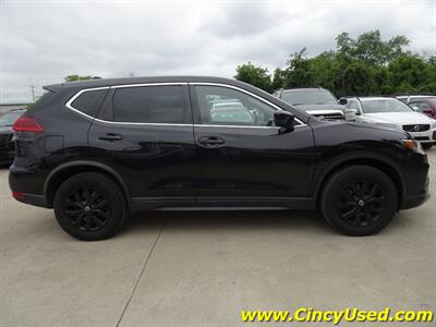 2018 Nissan Rogue S - Photo 5 - Cincinnati, OH 45255