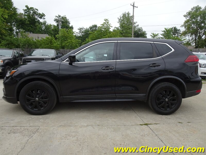 2018 Nissan Rogue S - Photo 6 - Cincinnati, OH 45255