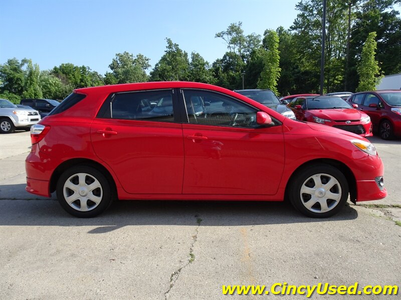 2010 Toyota Matrix - Photo 6 - Cincinnati, OH 45255