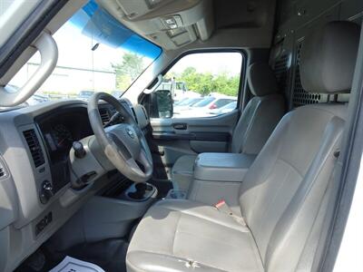 2013 Nissan NV Cargo 2500 HD S   - Photo 11 - Cincinnati, OH 45255