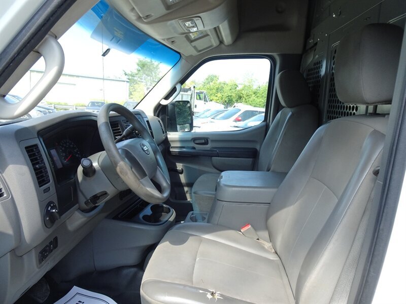 2013 Nissan NV Cargo 2500 HD S   - Photo 11 - Cincinnati, OH 45255