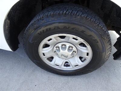 2013 Nissan NV Cargo 2500 HD S   - Photo 32 - Cincinnati, OH 45255