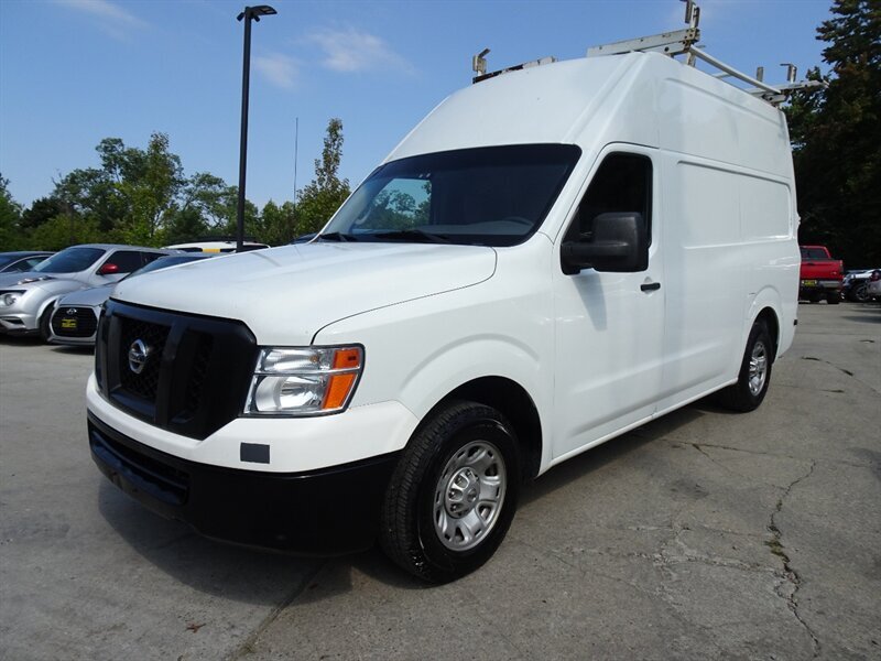 2013 Nissan NV Cargo 2500 HD S   - Photo 8 - Cincinnati, OH 45255