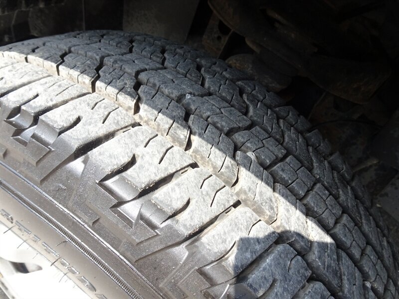 2013 Nissan NV Cargo 2500 HD S   - Photo 34 - Cincinnati, OH 45255