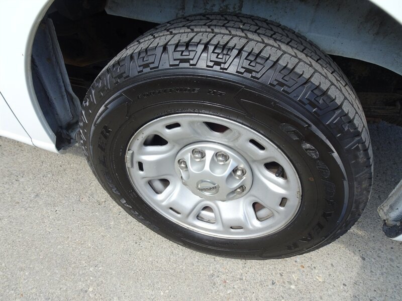 2013 Nissan NV Cargo 2500 HD S   - Photo 33 - Cincinnati, OH 45255