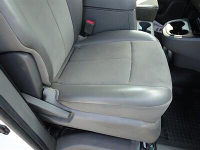 2013 Nissan NV Cargo 2500 HD S   - Photo 12 - Cincinnati, OH 45255