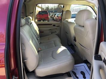 2005 Cadillac Escalade EXT   - Photo 9 - Cincinnati, OH 45255