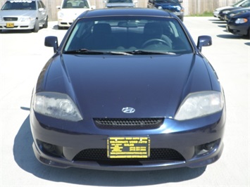 2005 Hyundai Tiburon GS   - Photo 2 - Cincinnati, OH 45255