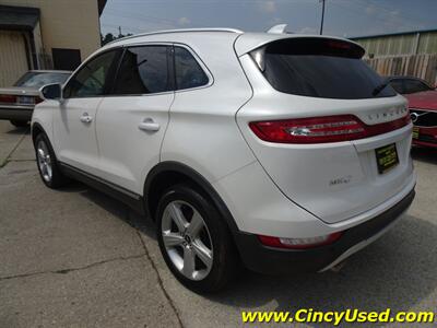 2017 Lincoln MKC Premiere  Ecoboost 2.0L Turbo I4 AWD - Photo 10 - Cincinnati, OH 45255