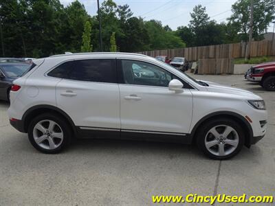 2017 Lincoln MKC Premiere  Ecoboost 2.0L Turbo I4 AWD - Photo 6 - Cincinnati, OH 45255