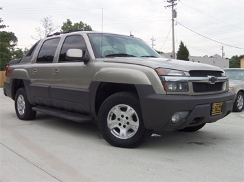 2003 Chevrolet Avalanche 1500   - Photo 10 - Cincinnati, OH 45255