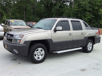 2003 Chevrolet Avalanche 1500   - Photo 1 - Cincinnati, OH 45255