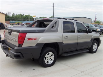 2003 Chevrolet Avalanche 1500   - Photo 6 - Cincinnati, OH 45255