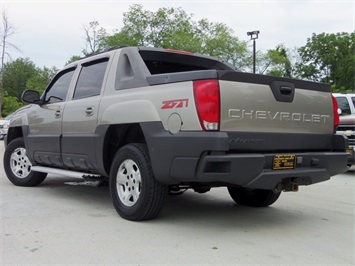 2003 Chevrolet Avalanche 1500   - Photo 12 - Cincinnati, OH 45255