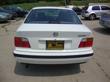 1997 BMW 318i   - Photo 5 - Cincinnati, OH 45255