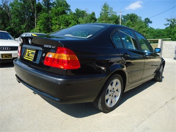 2002 BMW 325xi   - Photo 13 - Cincinnati, OH 45255