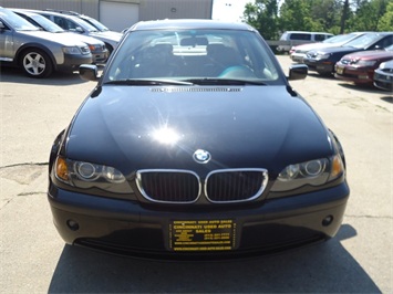 2002 BMW 325xi   - Photo 2 - Cincinnati, OH 45255