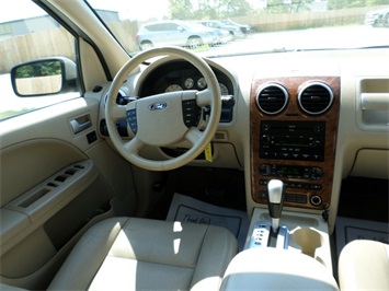 2006 Ford Freestyle Limited   - Photo 14 - Cincinnati, OH 45255