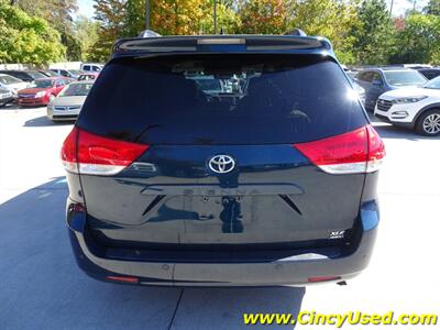 2012 Toyota Sienna XLE 7-Passenger  3.5L V6 AWD - Photo 7 - Cincinnati, OH 45255