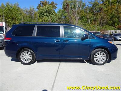 2012 Toyota Sienna XLE 7-Passenger  3.5L V6 AWD - Photo 4 - Cincinnati, OH 45255