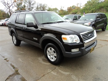 2006 Ford Explorer XLT   - Photo 1 - Cincinnati, OH 45255