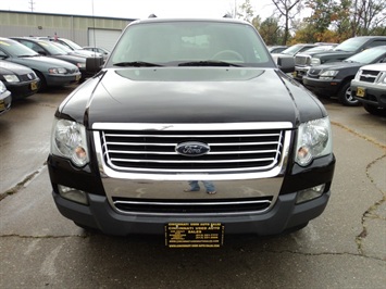 2006 Ford Explorer XLT   - Photo 2 - Cincinnati, OH 45255