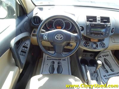 2011 Toyota RAV4 Limited   - Photo 10 - Cincinnati, OH 45255