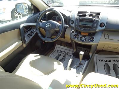 2011 Toyota RAV4 Limited   - Photo 16 - Cincinnati, OH 45255